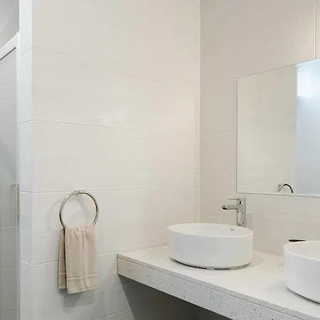 Modern Mojones 3 Bedrooms En-suite Berniente Great Sea Views *