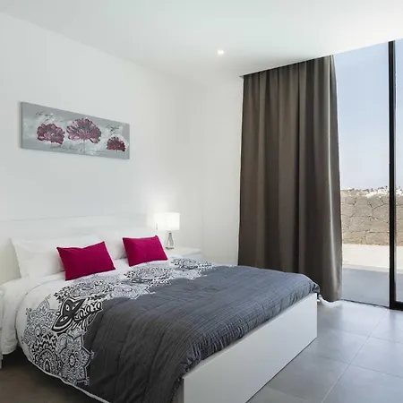 Modern Mojones 3 Bedrooms En-suite Berniente Great Sea Views Villa
